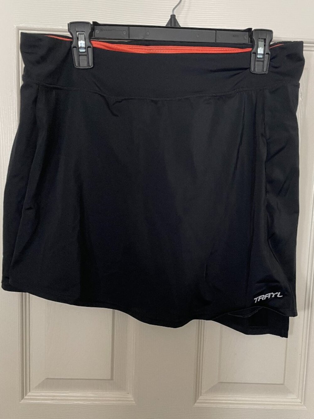 Trayl Black Skort